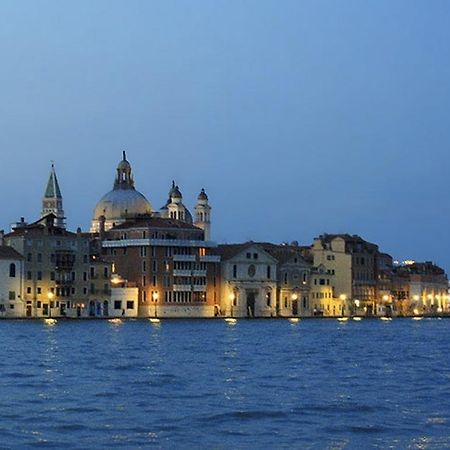 Apartamento Blue Lagoon Venecia Exterior foto